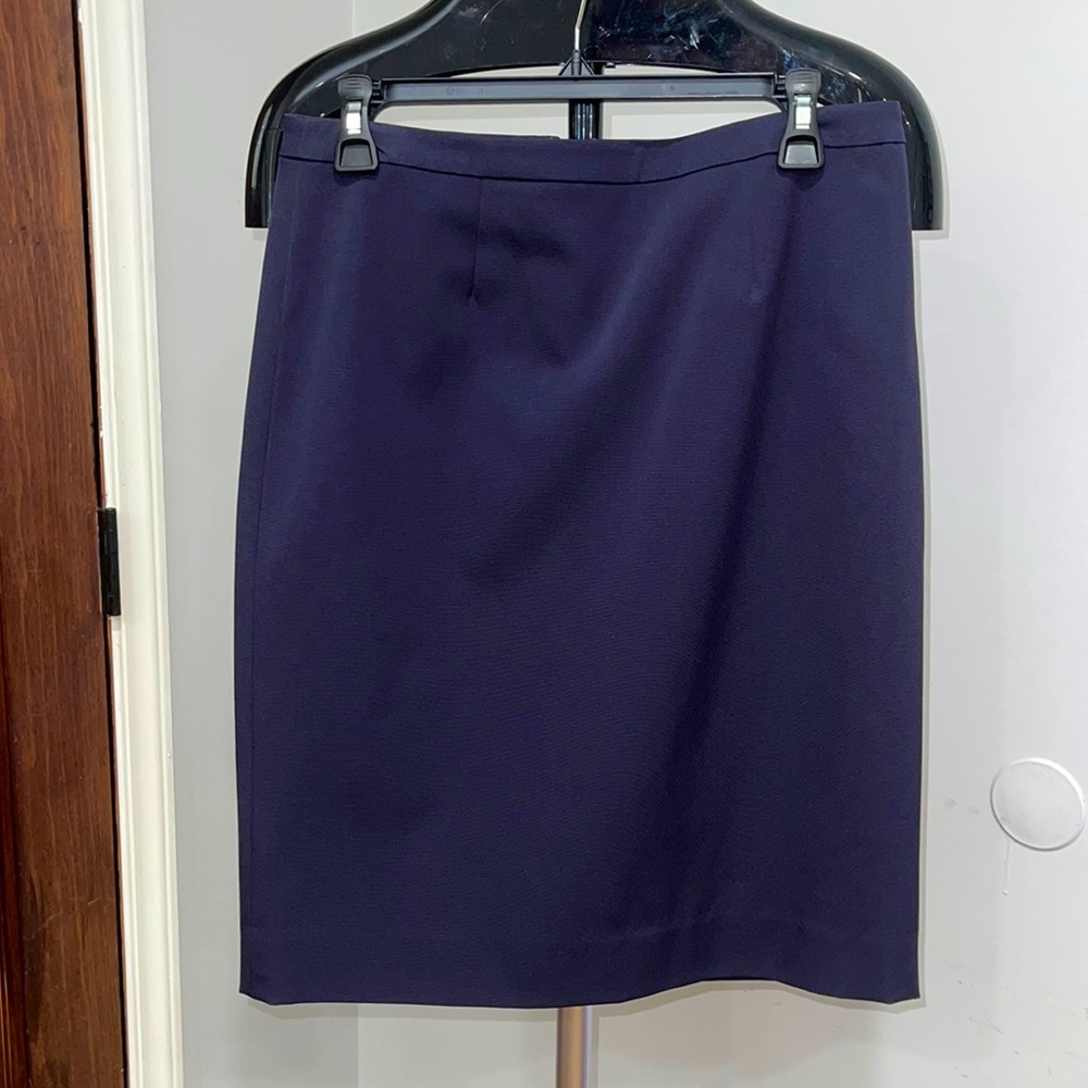 Straight navy blue Tory Burch skirt